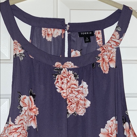 ✨Reduced more (63 likes) NWOT TORRID tank - tunic w/a pink floral pattern - Picture 2 of 8